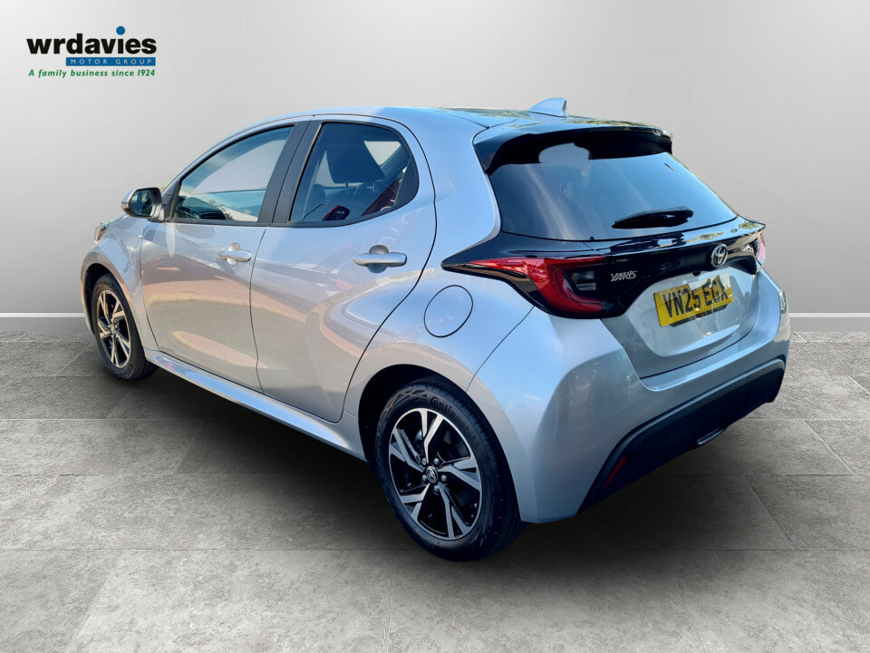 Toyota Yaris 1.5 Hybrid Design Cvt VN25EGX Silver #5