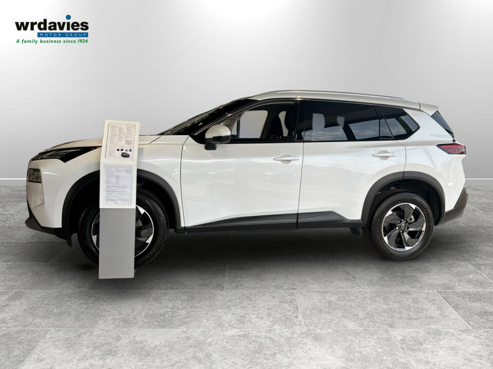 Nissan X-Trail 1.5 Mhev 163 N-connecta Xtronic White #4
