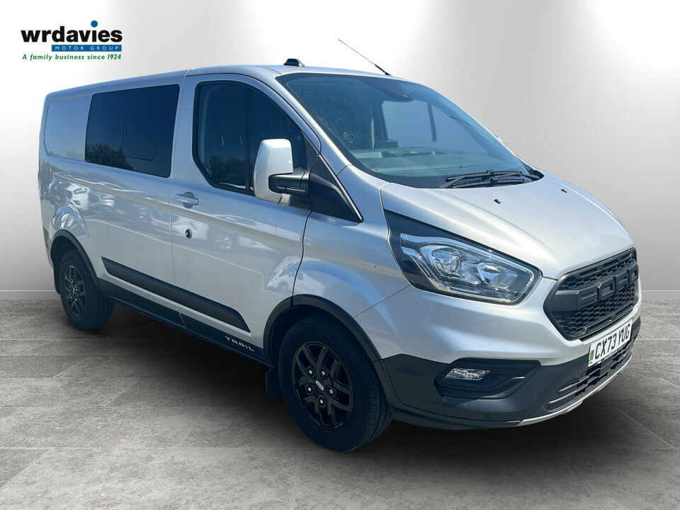 Ford Transit Custom 2.0D Ecoblue 130Ps Low Roof Dcab Trail Van Silver