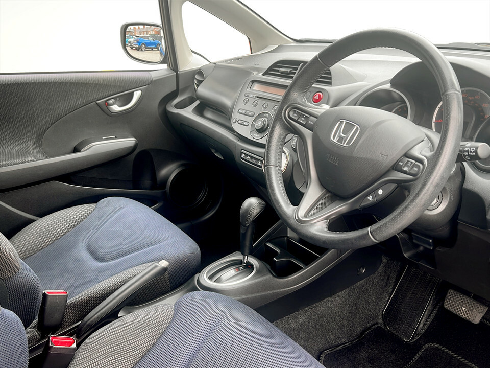 Honda Jazz 1.4 I-vtec Es Hatchback Cvt Euro 5 99 Silver #17