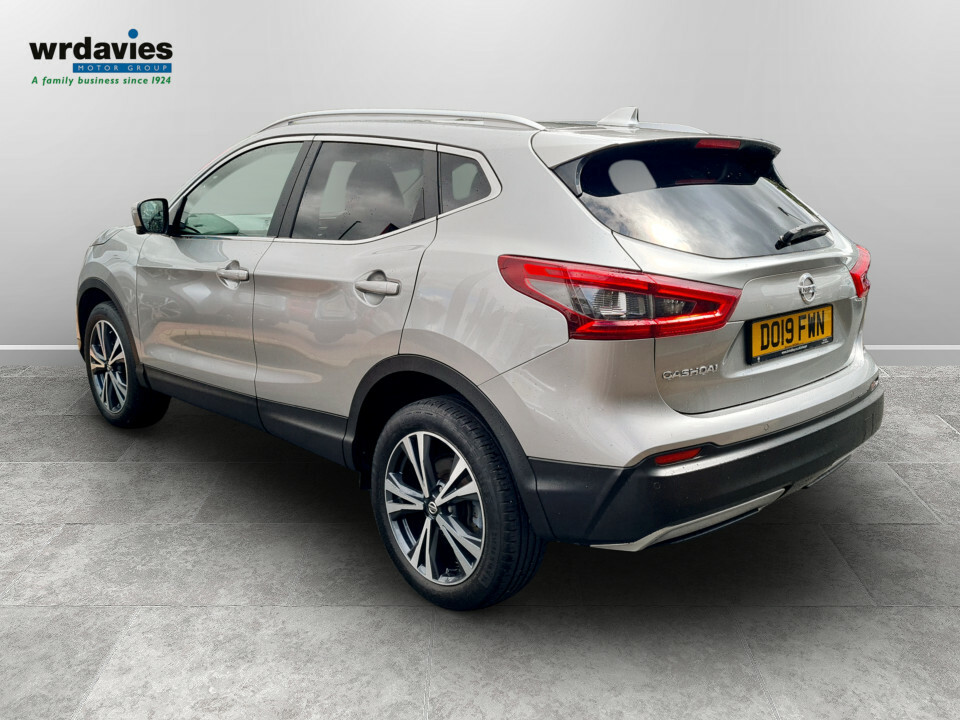 Nissan Qashqai 1.3 Dig-t 160 N-connecta Dct Silver #5