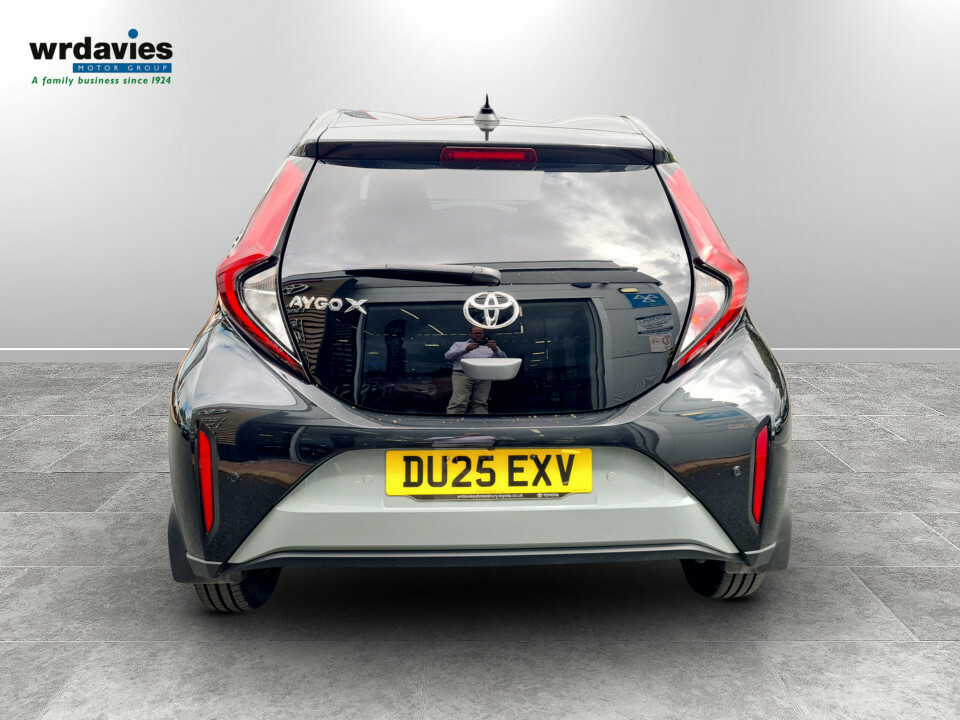 Toyota Aygo X 1.0 Vvt-i Edge #6