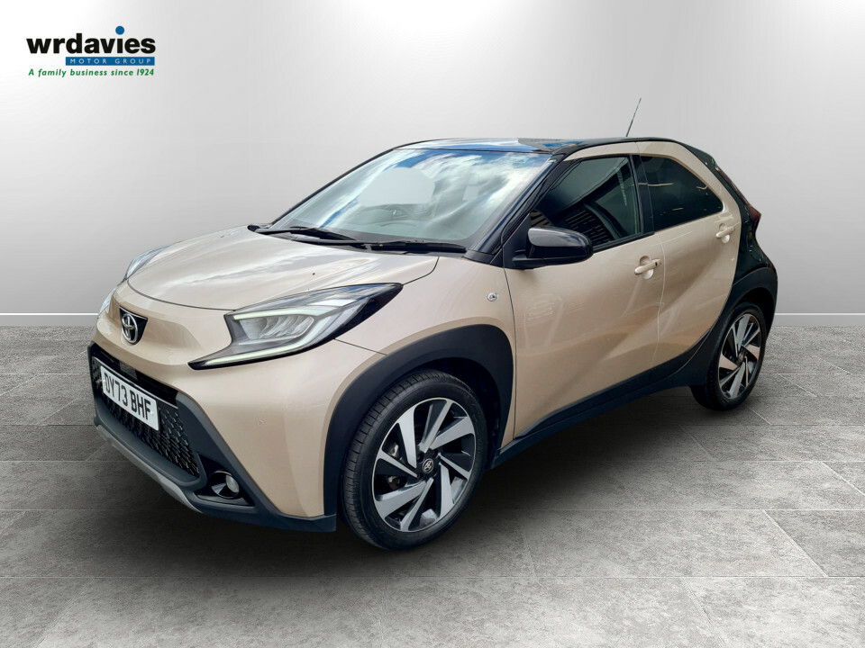 Toyota Aygo X 1.0 Vvt-i Exclusive Beige #3