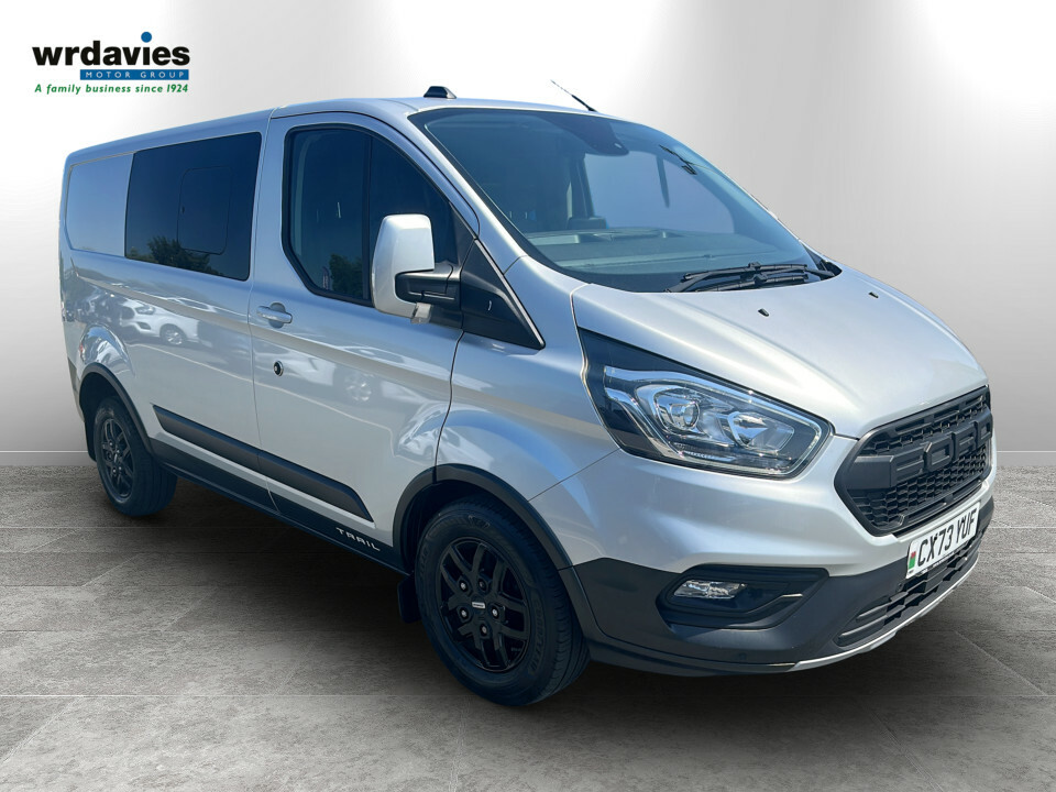 Ford Transit Custom 2.0D Ecoblue 130Ps Low Roof Dcab Trail Van Silver
