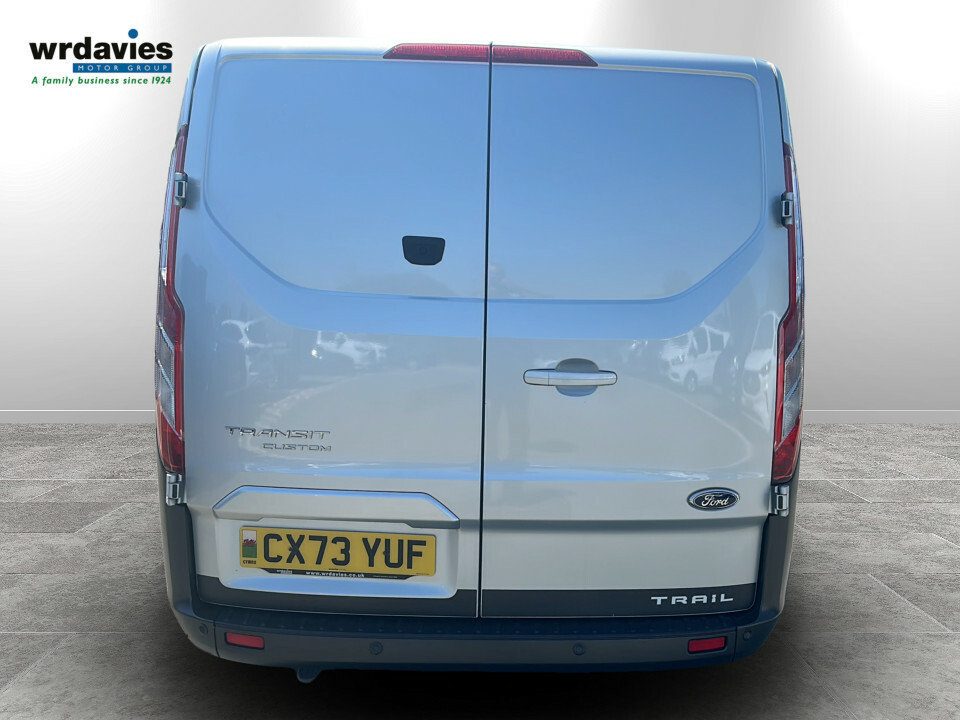 Ford Transit Custom 2.0D Ecoblue 130Ps Low Roof Dcab Trail Van CX73YUF Silver #6