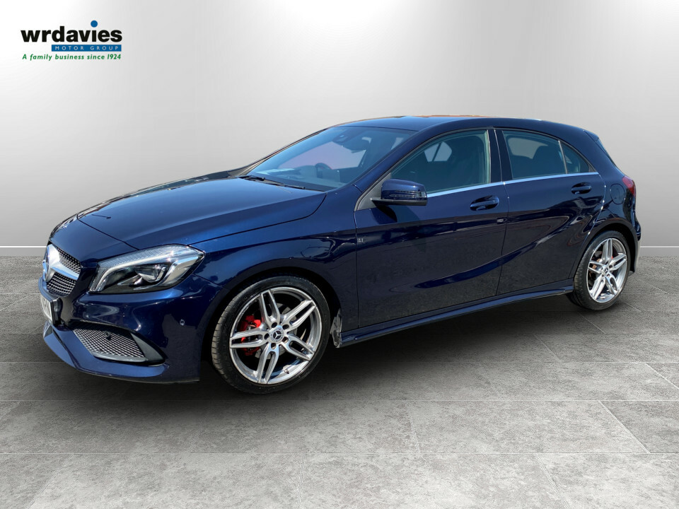 Mercedes-Benz A Class A200d Amg Line Premium Blue #4