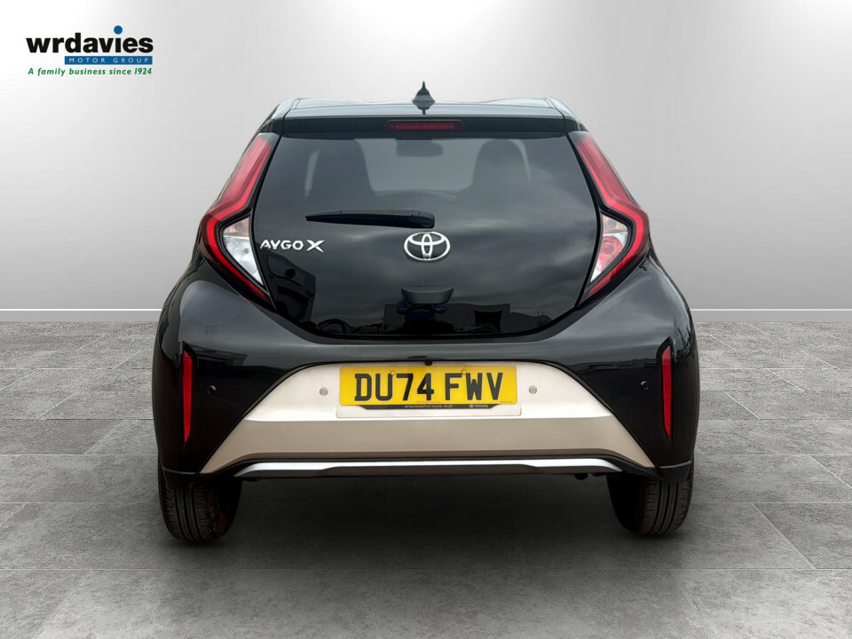 Toyota Aygo X 1.0 Vvt-i Exclusive DU74FWV Beige #6