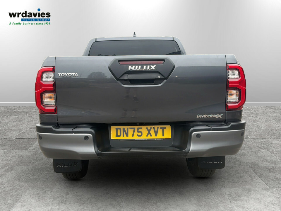 Toyota HILUX Invincible X Dcab Pick Up 2.8 D 48V DN75XVT Grey #6