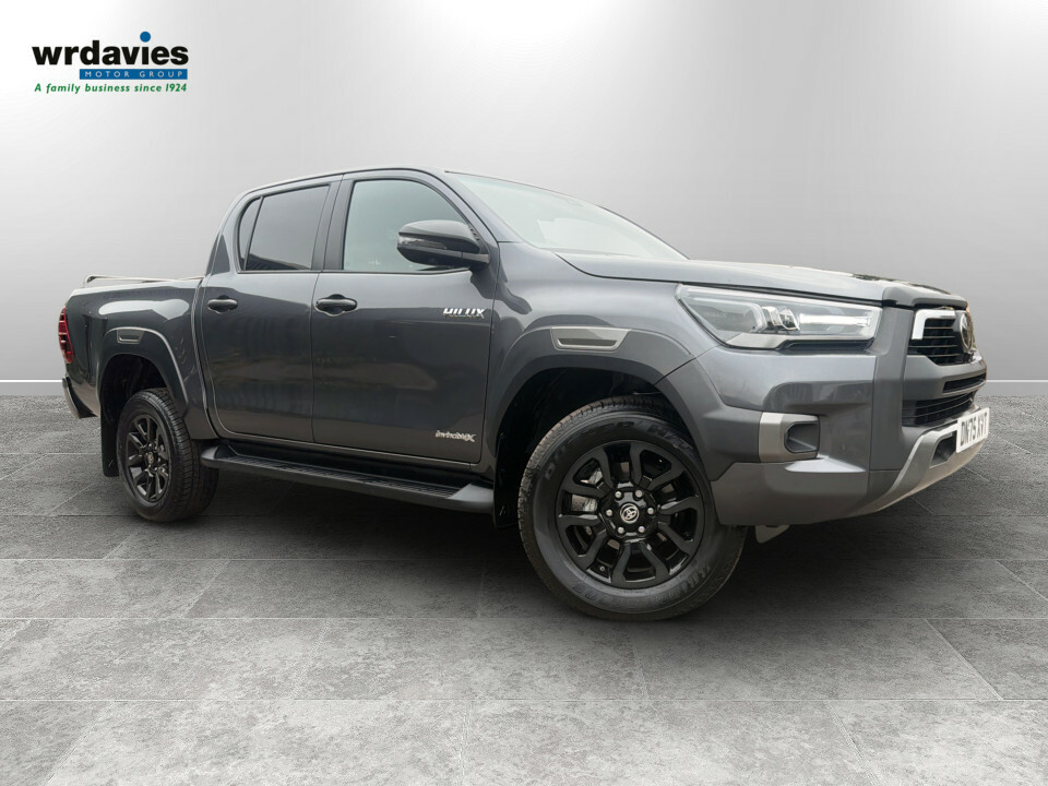Toyota HILUX Invincible X Dcab Pick Up 2.8 D 48V Grey