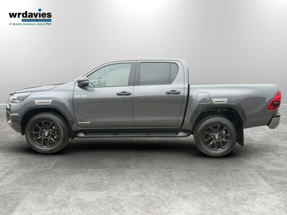 Toyota HILUX Invincible X Dcab Pick Up 2.8 D 48V DN75XVT Grey #4