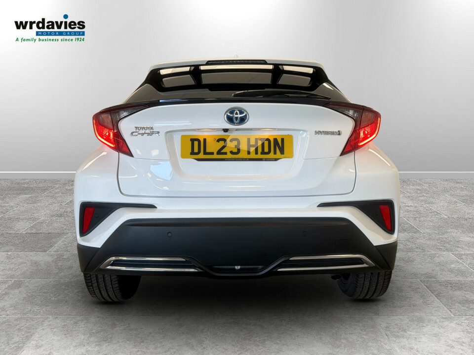 Toyota C-Hr 2.0 Hybrid Design Cvt DL23HDN White #6