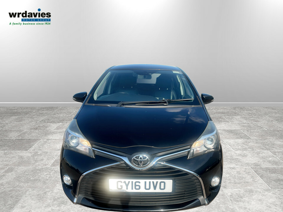 Toyota Yaris 1.33 Vvt-i Icon Black #2