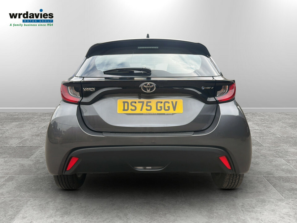 Toyota Yaris 1.5 Hybrid Icon Cvt Grey #6