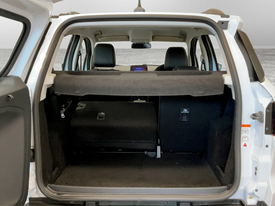 Ford Ecosport Hatchback White #7
