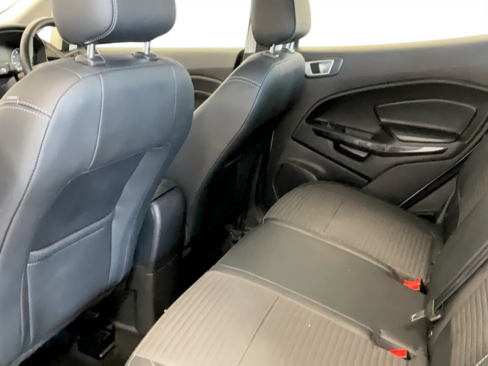 Ford Ecosport Hatchback White #24