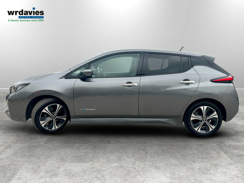 Nissan Leaf 110Kw N-connecta 40Kwh Grey #4