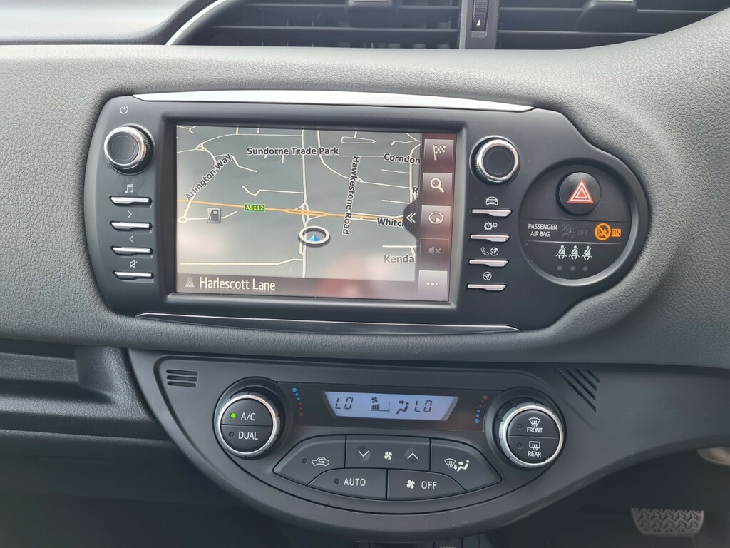 Toyota Yaris Icon Tech White #13