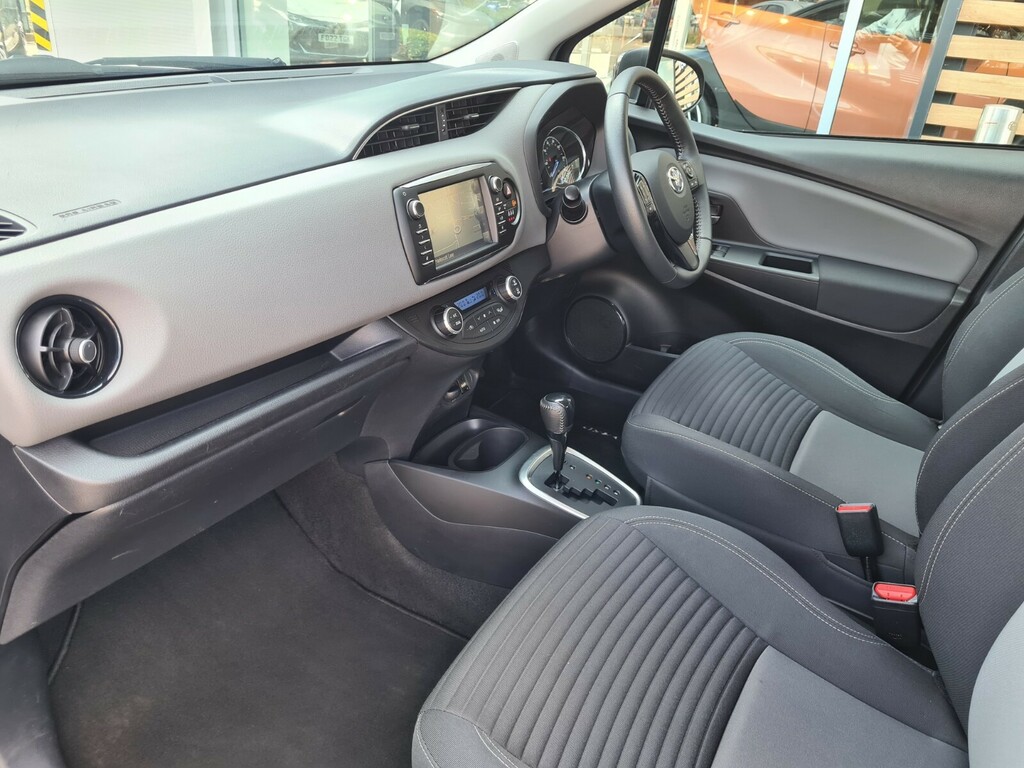Toyota Yaris Icon Tech White #23
