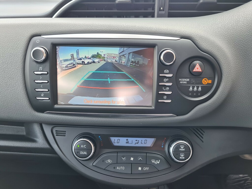 Toyota Yaris Icon Tech White #14