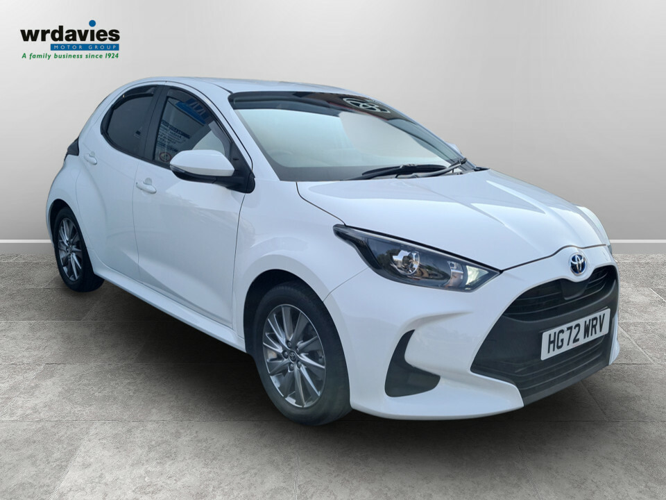 Toyota Yaris 1.5 Hybrid Icon Cvt White