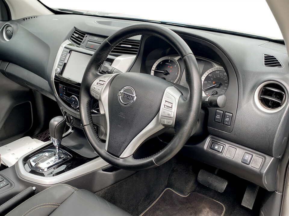Nissan Navara Automatic White #21