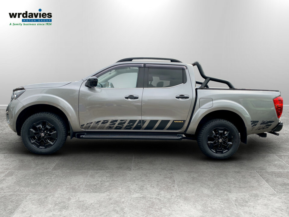 Nissan Navara Double Cab Pick Up N-guard 2.3Dci 190 Tt 4Wd Grey #5