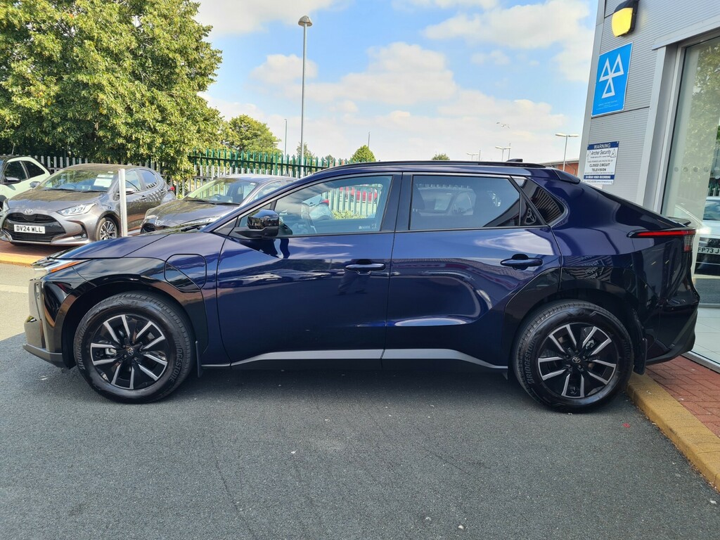Toyota bZ4X 165Kw Design 73Kwh Blue #4