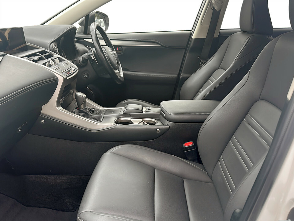 Lexus NX Lexus Nx 300H 2.5 Cvt Black #17