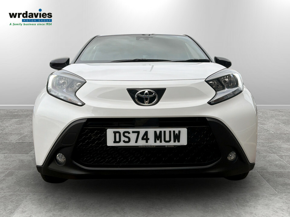 Toyota Aygo X 1.0 Vvt-i Edge DS74MUW White #2