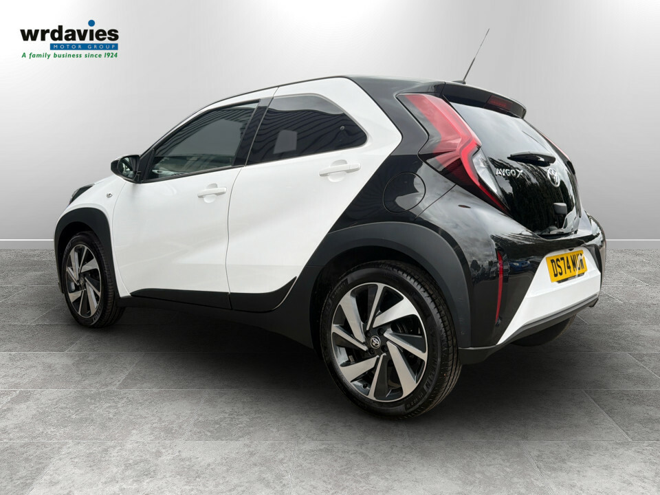 Toyota Aygo X 1.0 Vvt-i Edge DS74MUW White #5