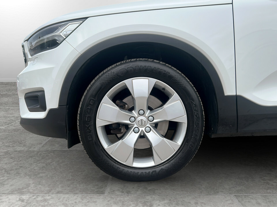 Volvo XC40 1.5 T3 R Design Pro Red #13