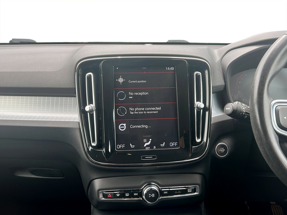 Volvo XC40 1.5 T3 R Design Pro Red #21