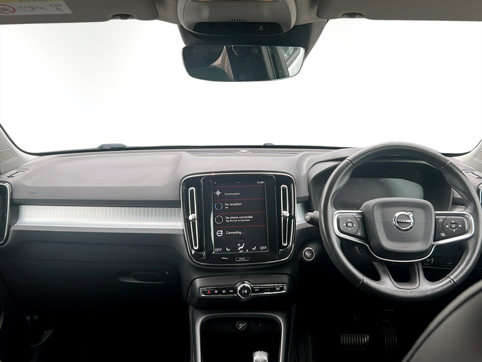Volvo XC40 1.5 T3 R Design Pro Red #22