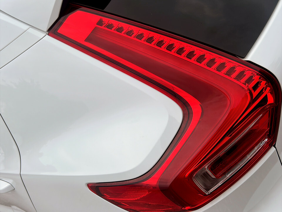 Volvo XC40 1.5 T3 R Design Pro Red #11