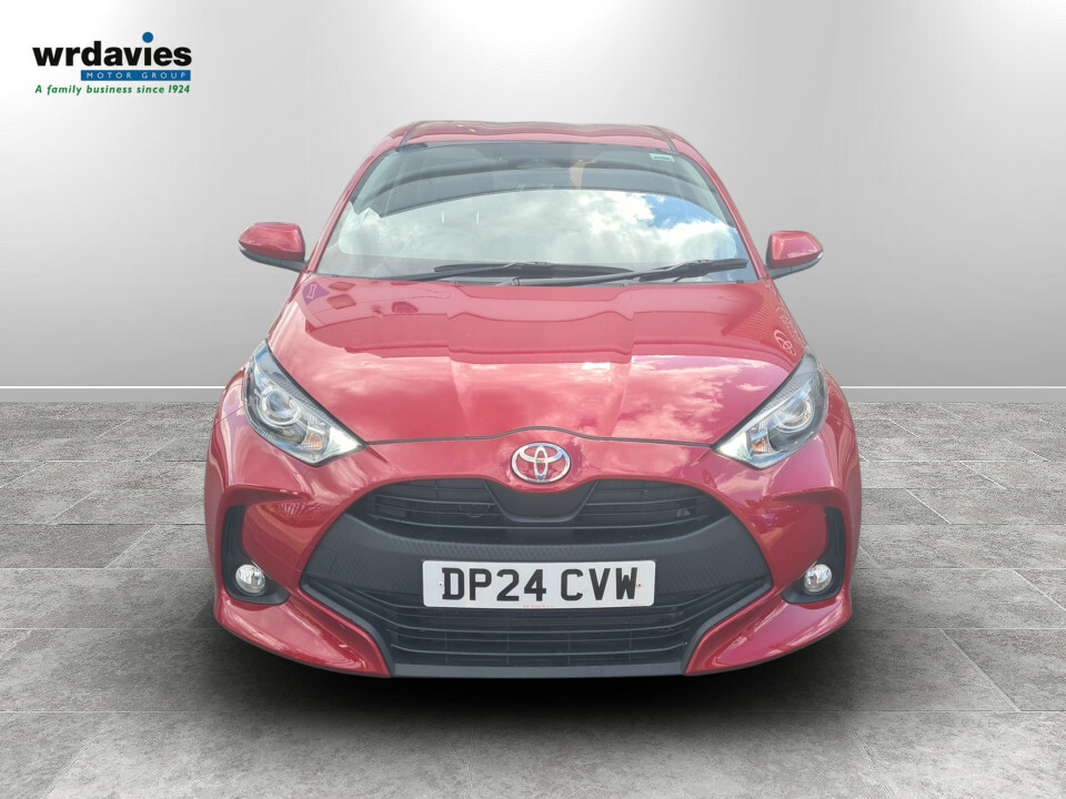 Toyota Yaris 1.5 Hybrid Icon Cvt #2
