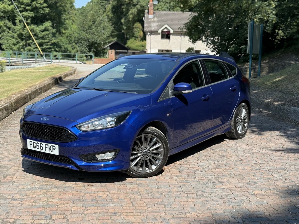 Ford Focus 1.5 Tdci St-line Blue