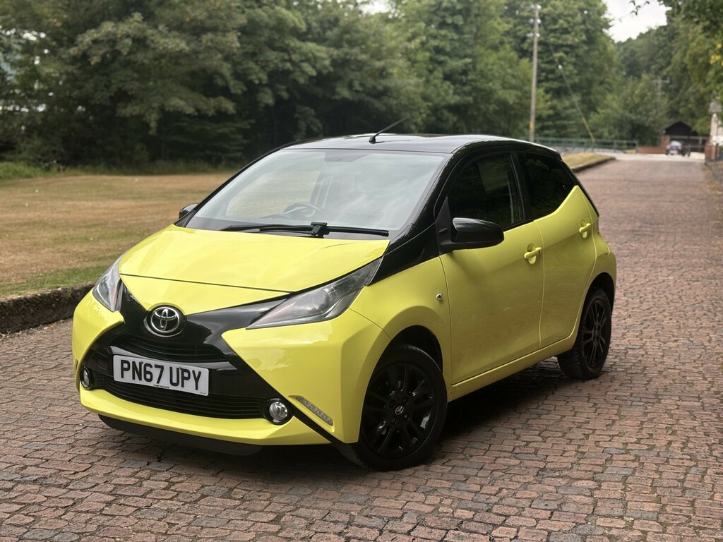 Toyota Aygo 1.0 Vvt-i X-cite 3 Yellow Bi-tone Yellow