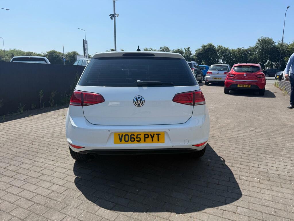 Volkswagen Golf Match White #4