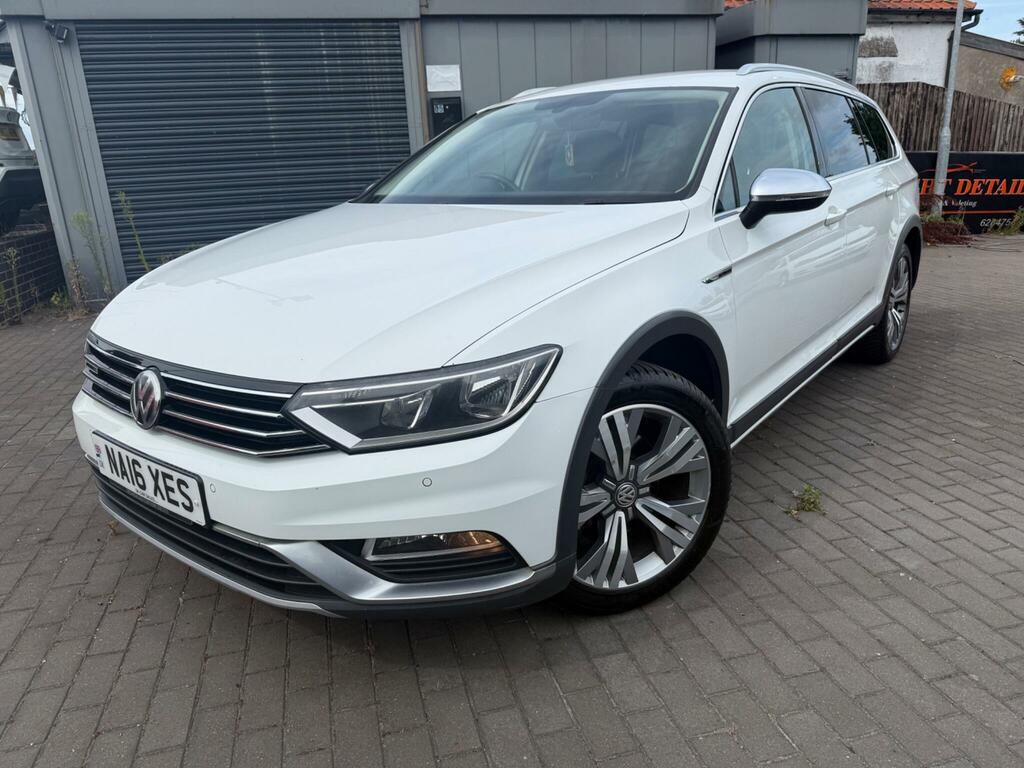 Volkswagen Passat Alltrack Alltrack White