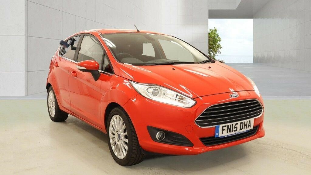 Ford Fiesta 1.0T Ecoboost Titanium Euro 5 Ss Red