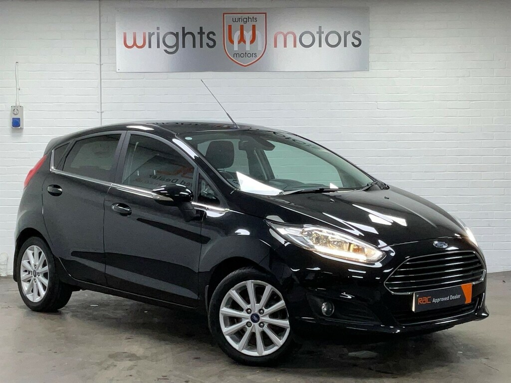 Ford Fiesta 1.0T Ecoboost Titanium Euro 6 Ss Black