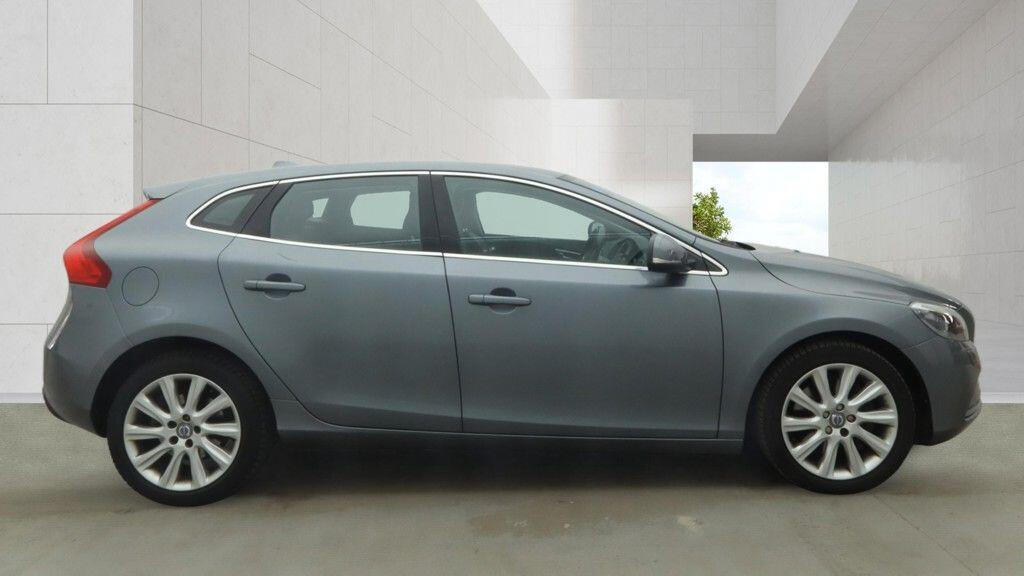 Volvo V40 2.0 D2 Se Lux Nav Euro 6 Ss  #3