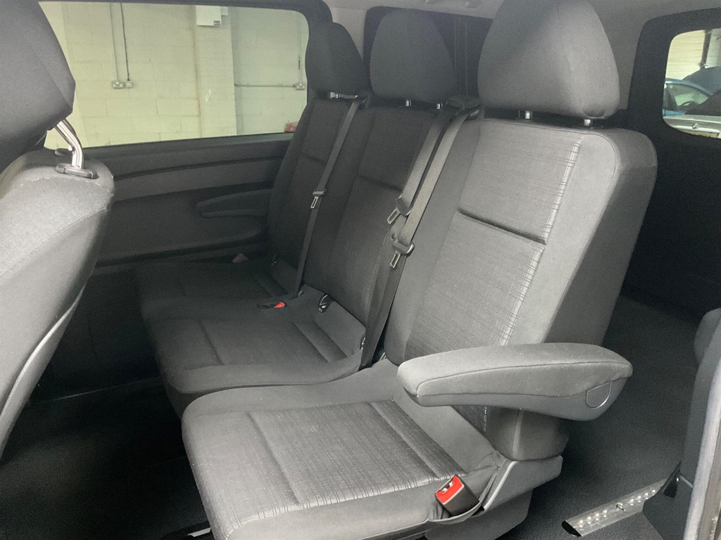 Mercedes-Benz Vito 114 Crew Van Compact White #24
