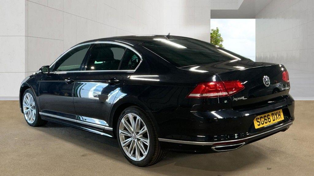 Volkswagen Passat Passat Gt Tdi Bluemotion Technology Black #6