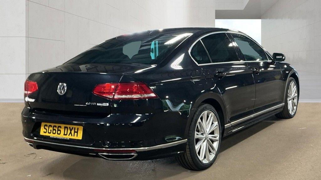 Volkswagen Passat Passat Gt Tdi Bluemotion Technology Black #5
