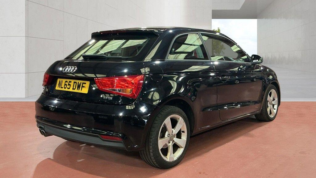 Audi A1 S Line Contrast Edition 35 Tfsi 150 Ps 6-Speed Yellow #4