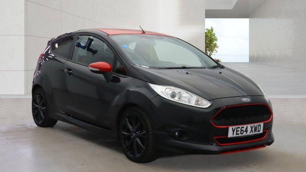 Ford Fiesta 1.0 Ecoboost Titanium  #1