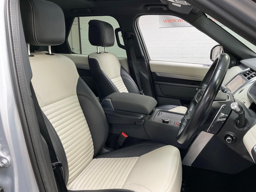 Land Rover Discovery 3.0 D250 R-dynamic Se Black #23