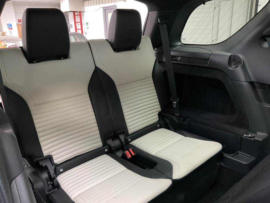 Land Rover Discovery 3.0 D250 R-dynamic Se Black #46