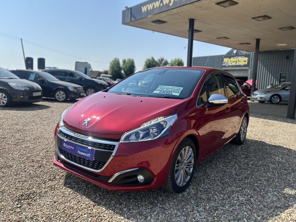Peugeot 208 1.6 Bluehdi Allure Red